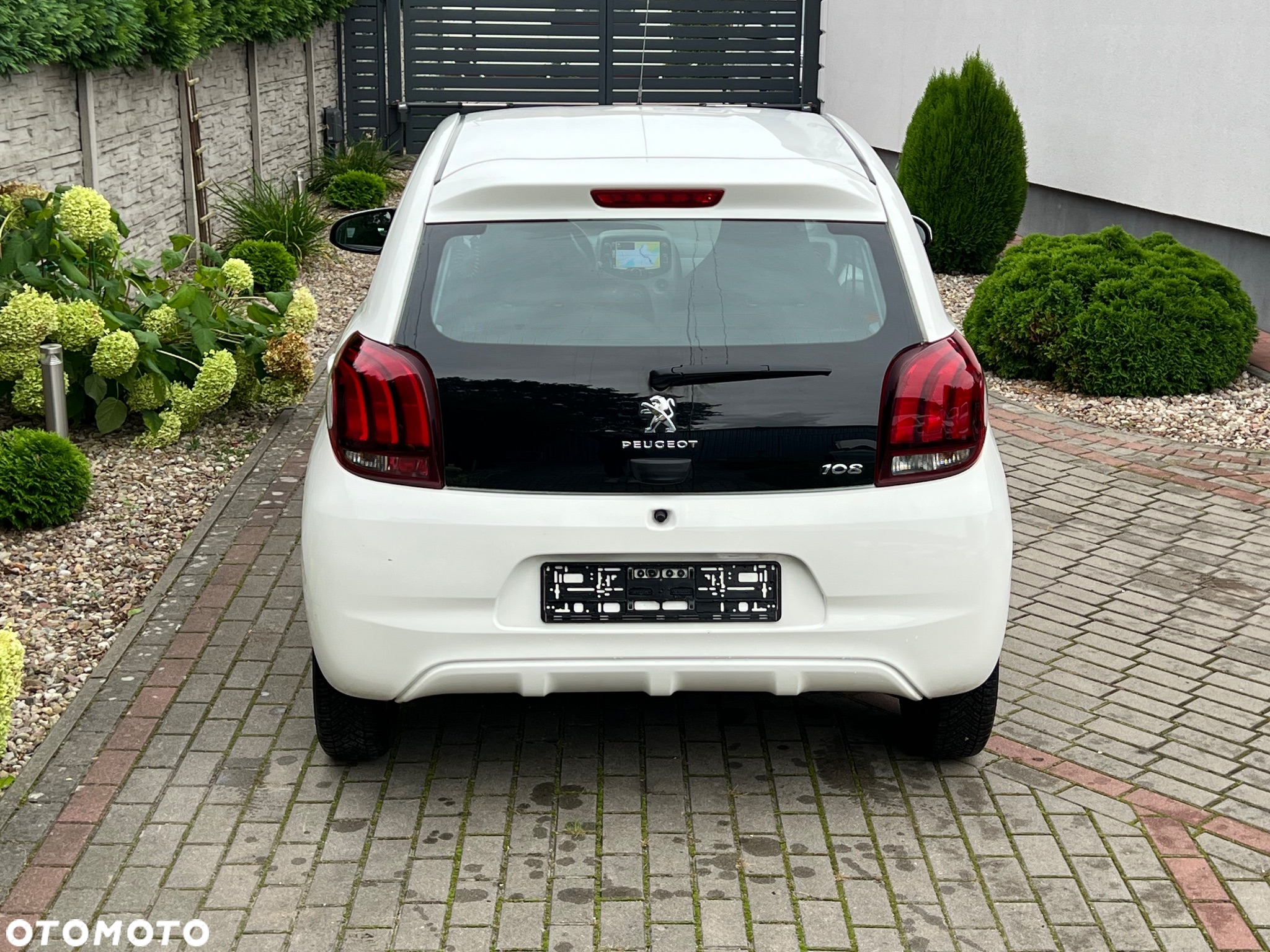 Peugeot 108 - 8