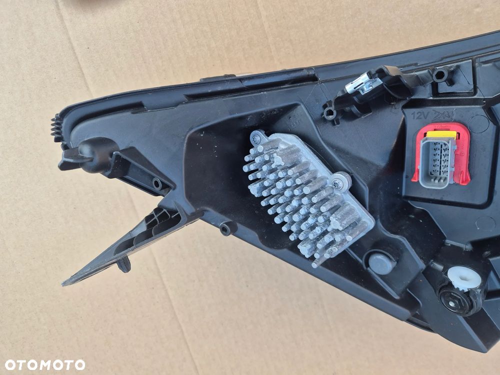 Iveco Daily lampa lewa.2018-2025.FULL LED.OE. - 13