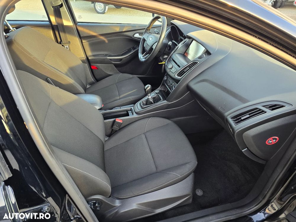 Ford Focus 1.5 TDCi DPF Start-Stopp-System Trend - 14