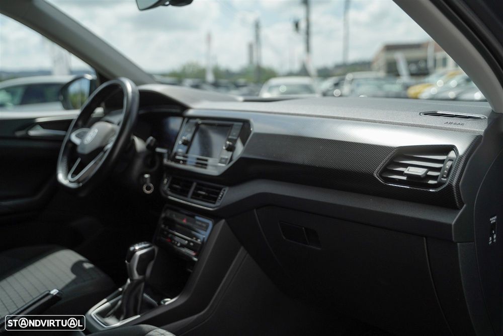 VW T-Cross 1.0 TSI BlackStyle DSG - 30