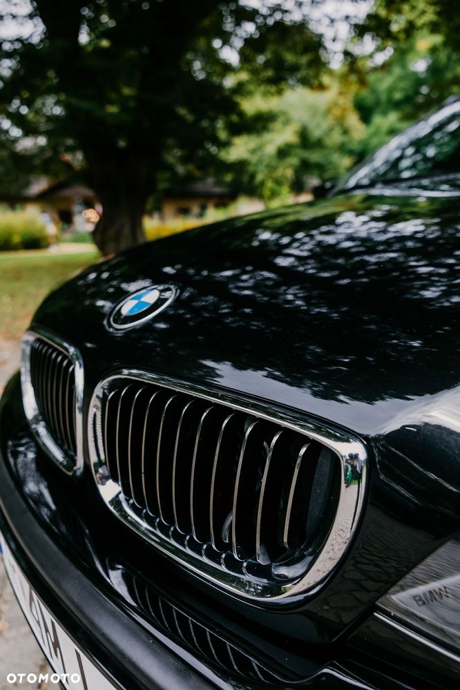BMW Seria 3 330d Edition Sport - 3