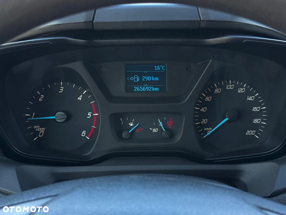 Ford Transit Custsom - 23