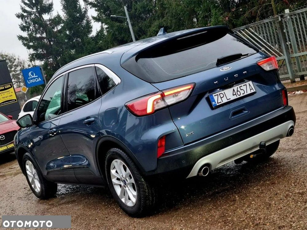 Ford Kuga - 10
