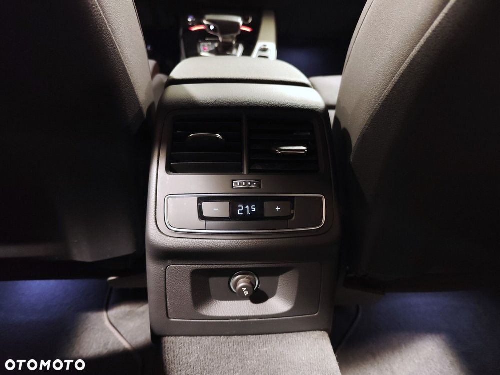 Audi A4 Limousine - 35