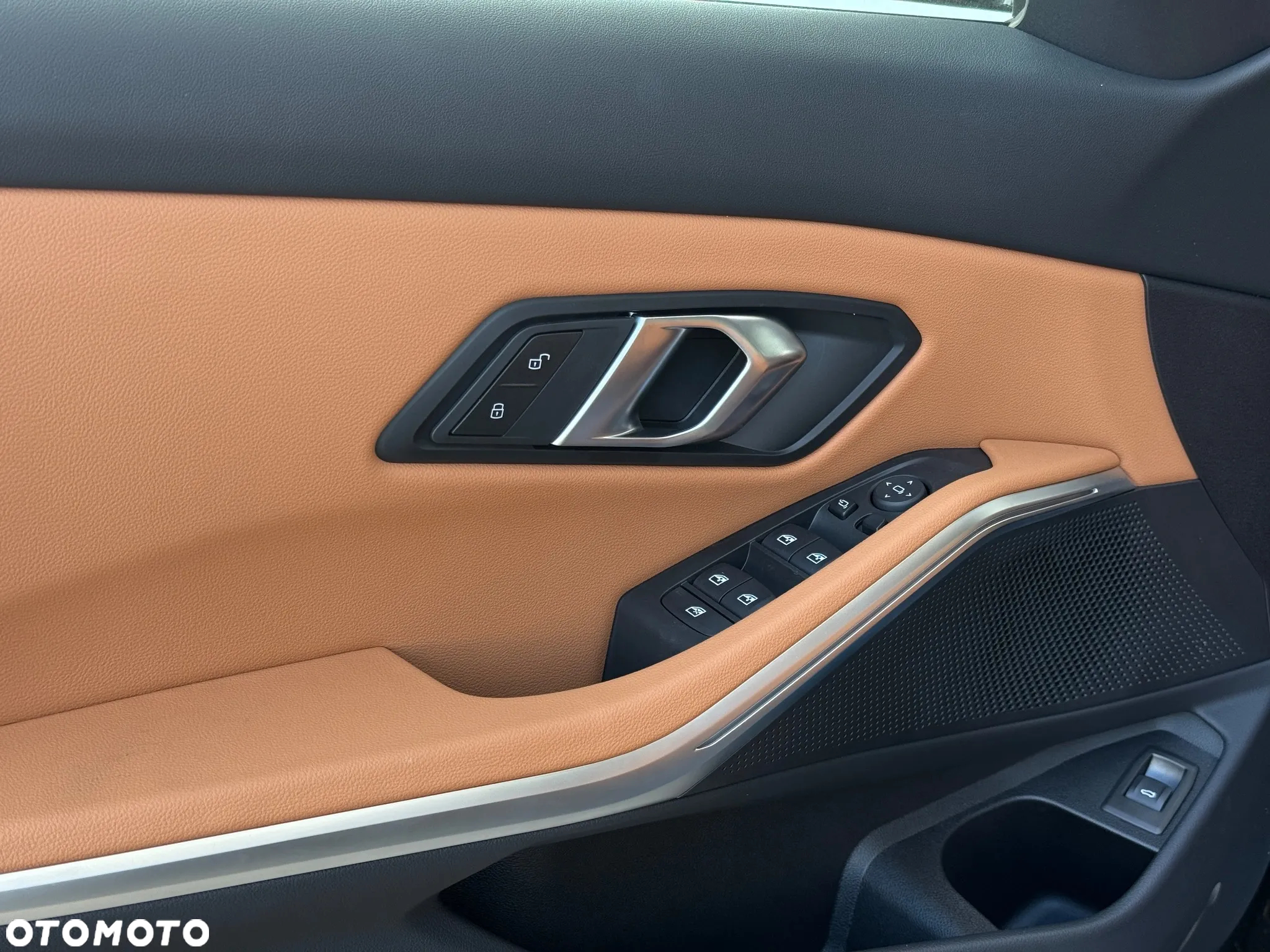 BMW Seria 3 318i M Sport - 24