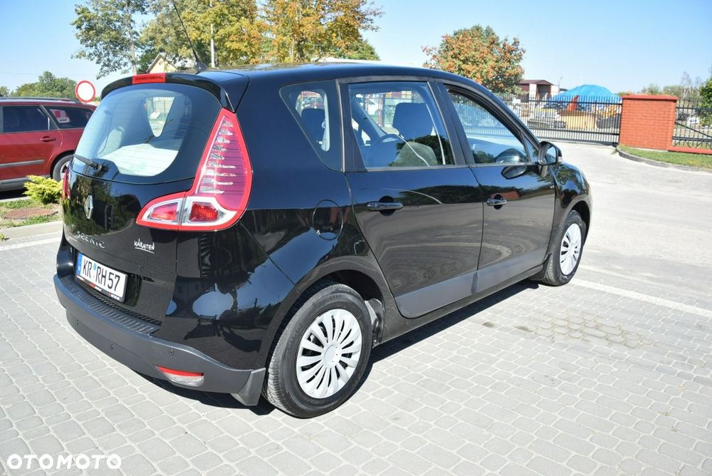 Renault Scenic 1.6 16V 110 Expression - 10