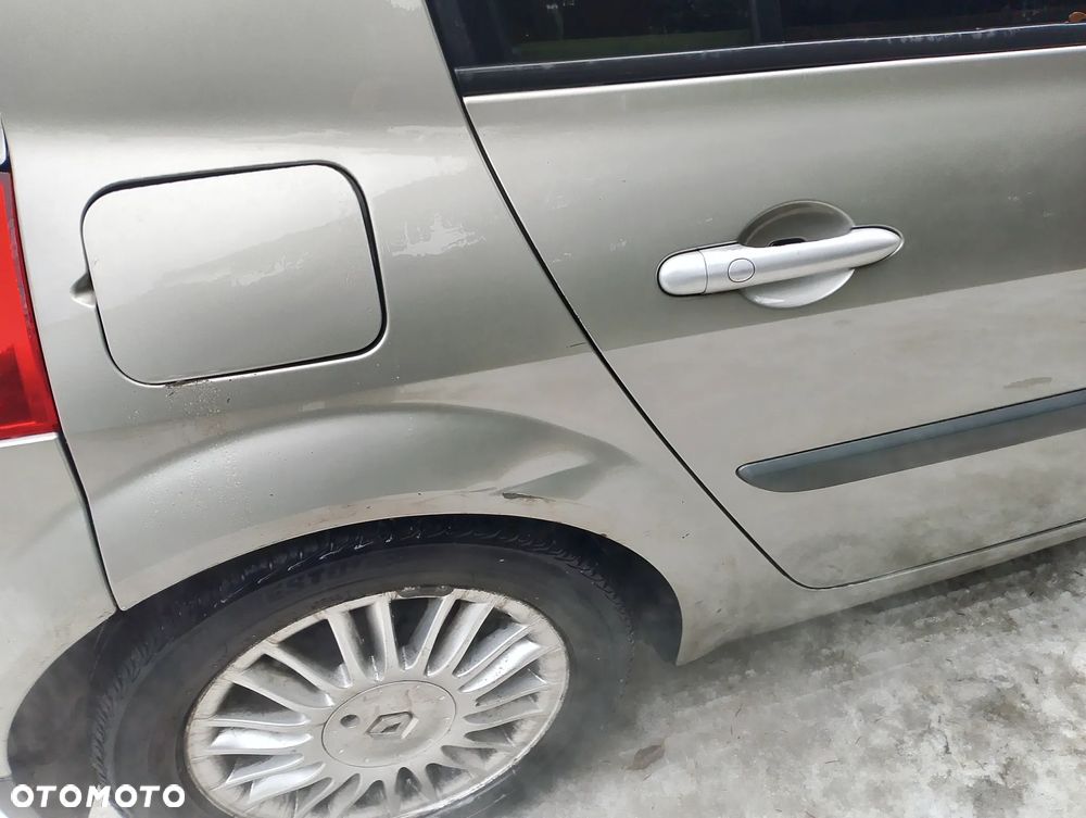 Renault Megane 1.6 16V Confort Authentique - 3