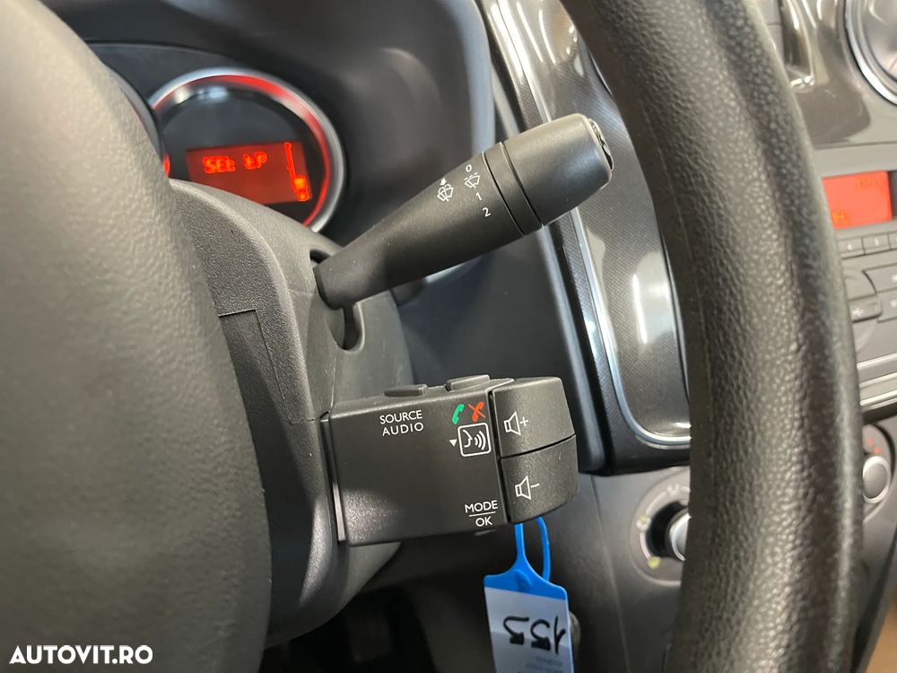 Dacia Logan 1.5 Blue dCi Laureate - 16