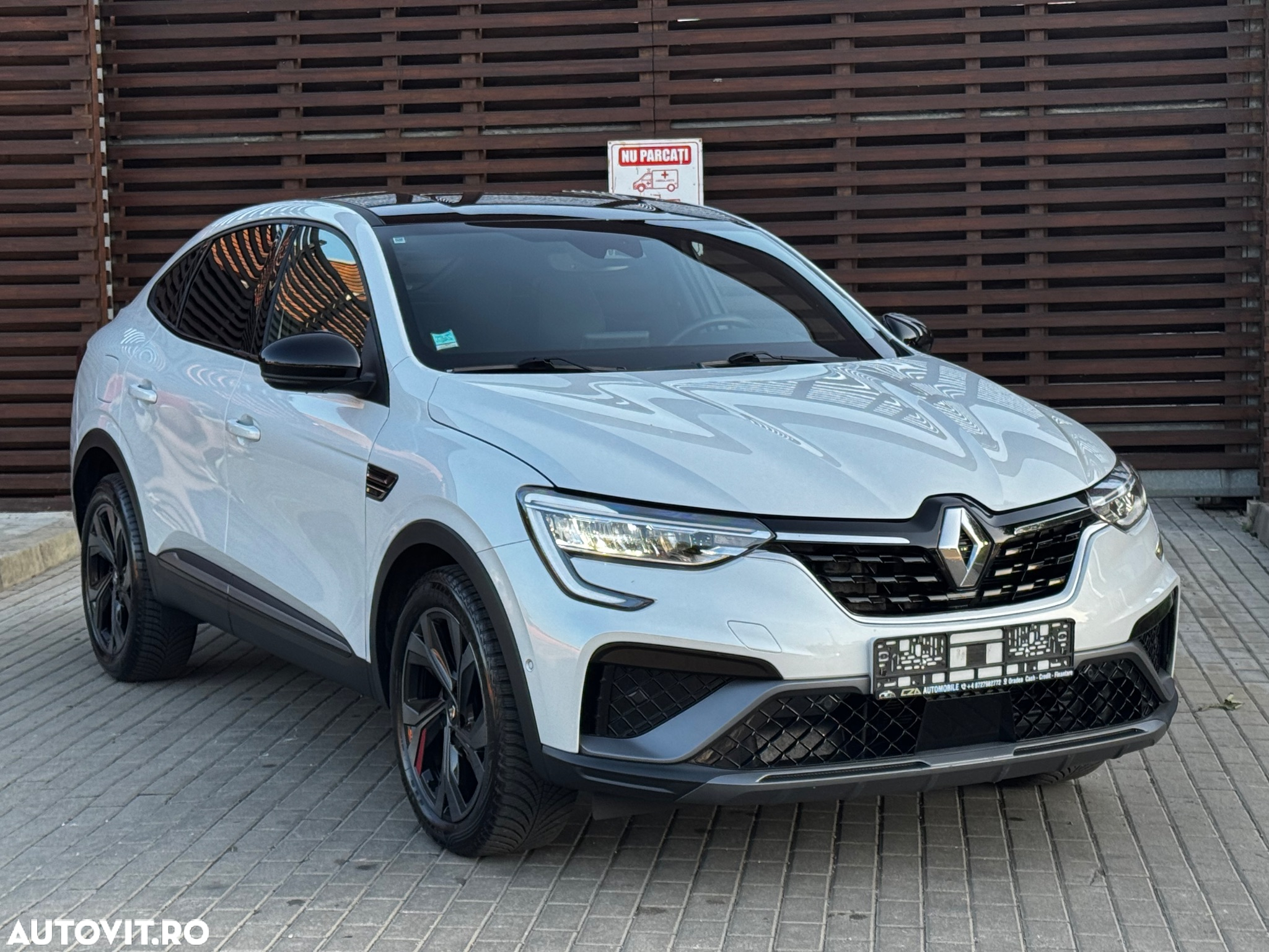 Renault Arkana TCe 140 EDC R.S. LINE - 2