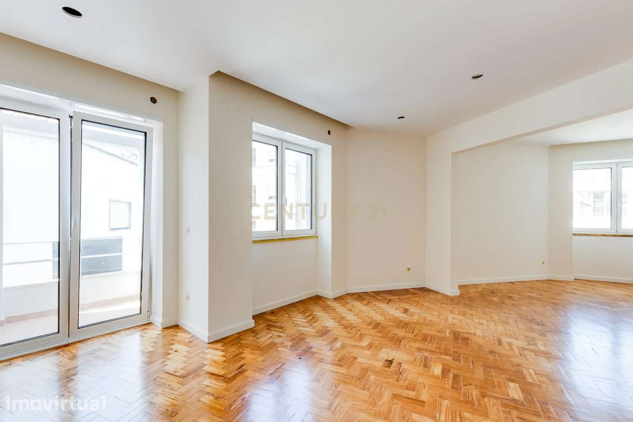Centro da Cidade de Pombal || T3 || Remodelado - Grande imagem: 2/26