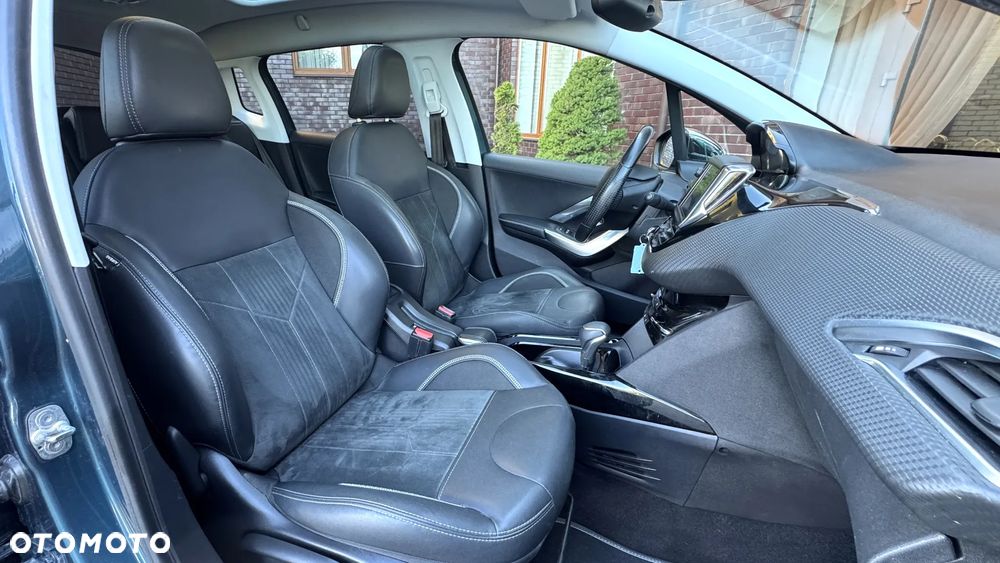 Peugeot 2008 PureTech 110 GPF Stop&Start EAT6 Crossway - 28