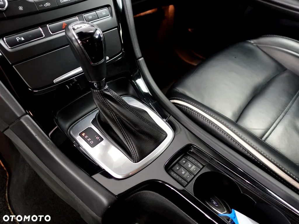 Ford Mondeo - 17