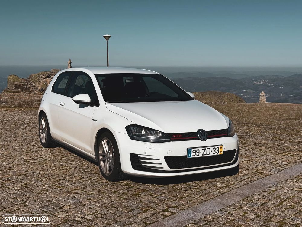 VW Golf GTD (BlueMotion ) - 1