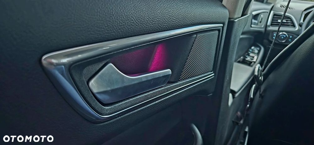 Ford Edge - 10