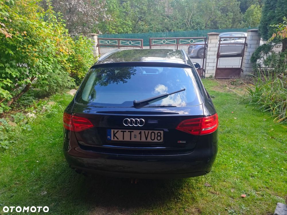 Audi A4 Avant - 4