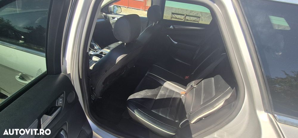 Ford Mondeo - 8