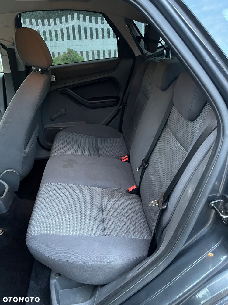 Ford Focus 1.6 TDCi Trend - 9