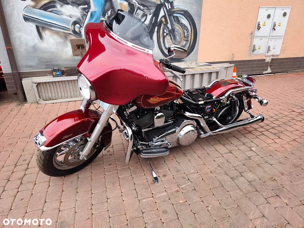 Harley-Davidson FLHTCU Ultra - 1