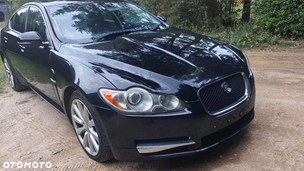Jaguar XF - 3