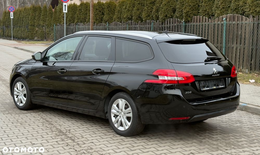 Peugeot 308 - 5