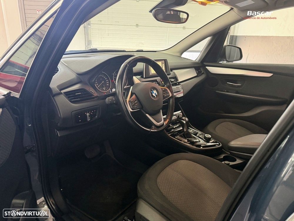 BMW 218 Active Tourer d Line Luxury Auto - 11
