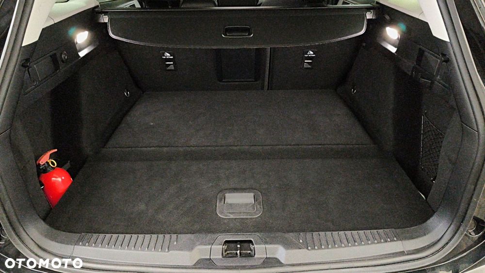 Ford Focus 1.0 EcoBoost mHEV Titanium X - 12