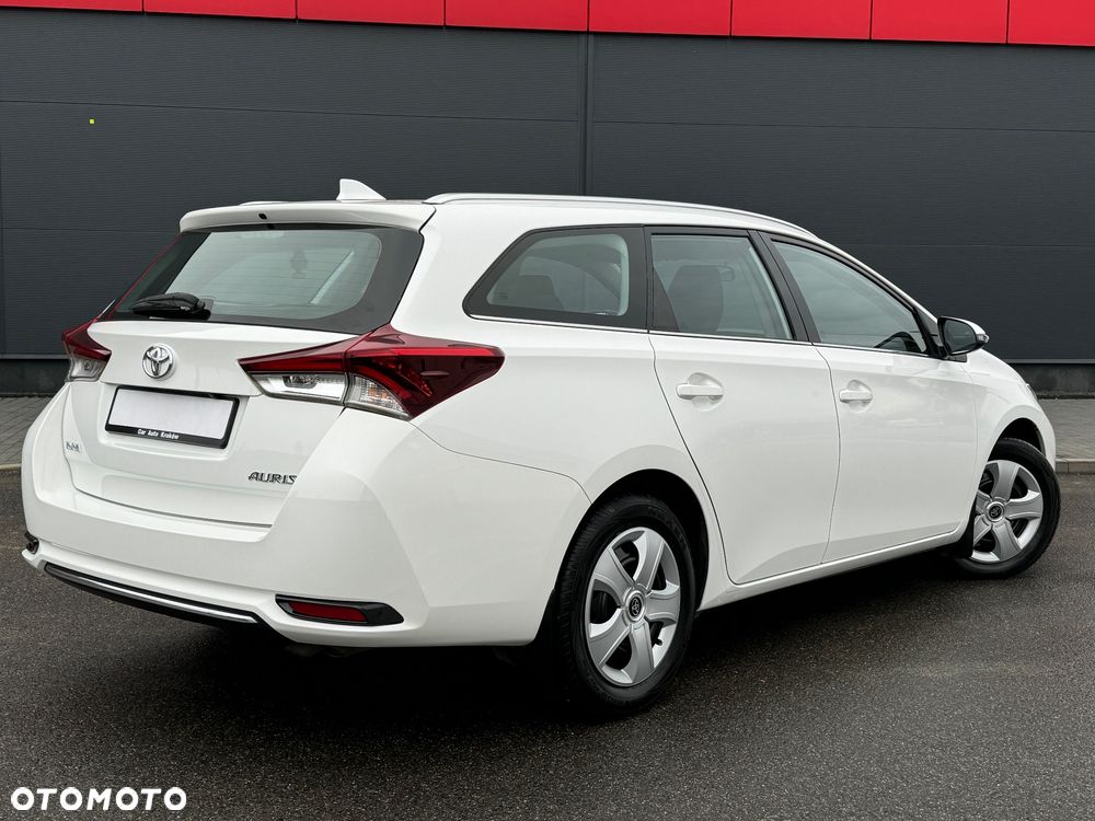 Toyota Auris 1.6 Comfort - 5