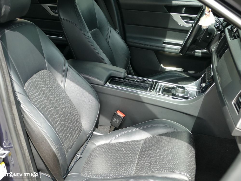 Jaguar XF Sportbrake 2.0 D Prestige Aut. - 23