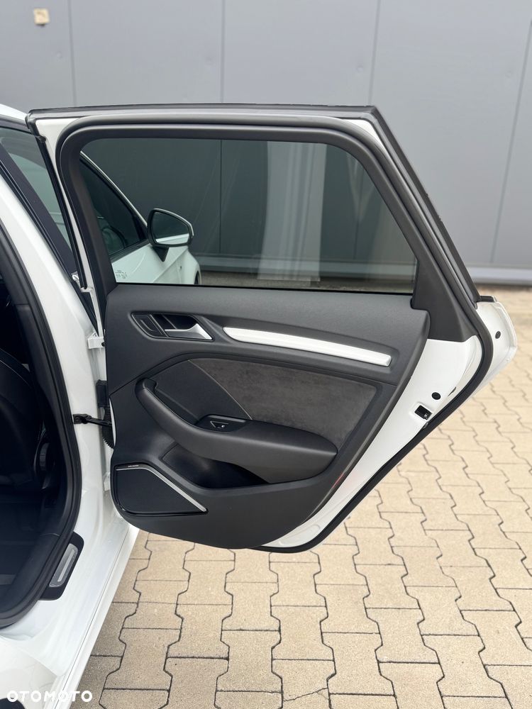 Audi A3 Sportback - 31