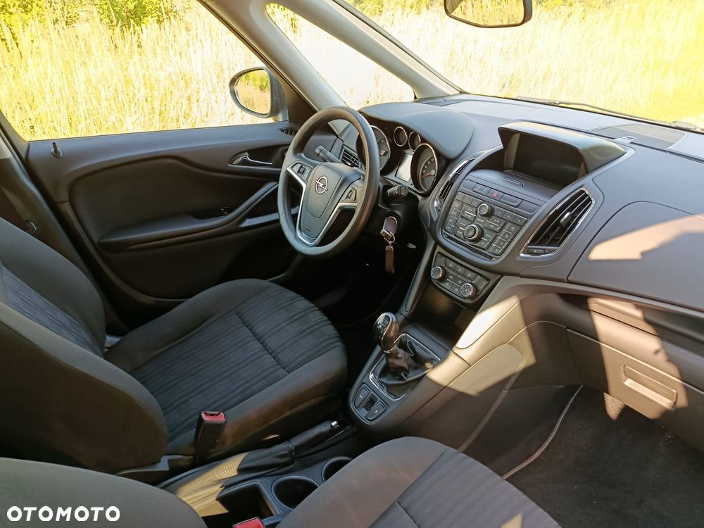 Opel Zafira - 6