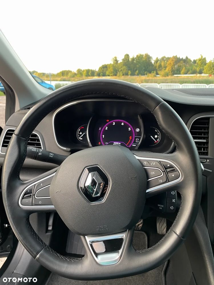 Renault Megane ENERGY TCe 130 BOSE EDITION - 8