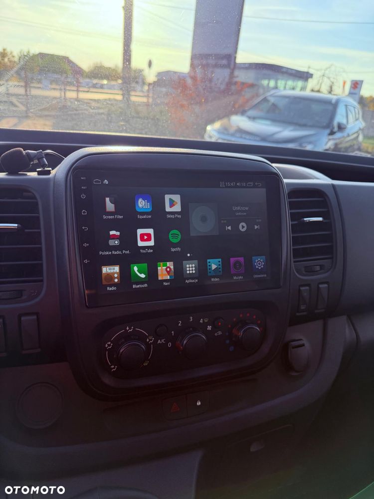 Opel Vivaro - 8