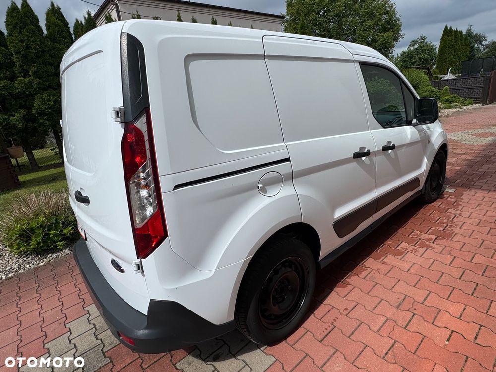 Ford Transit Conect - 8