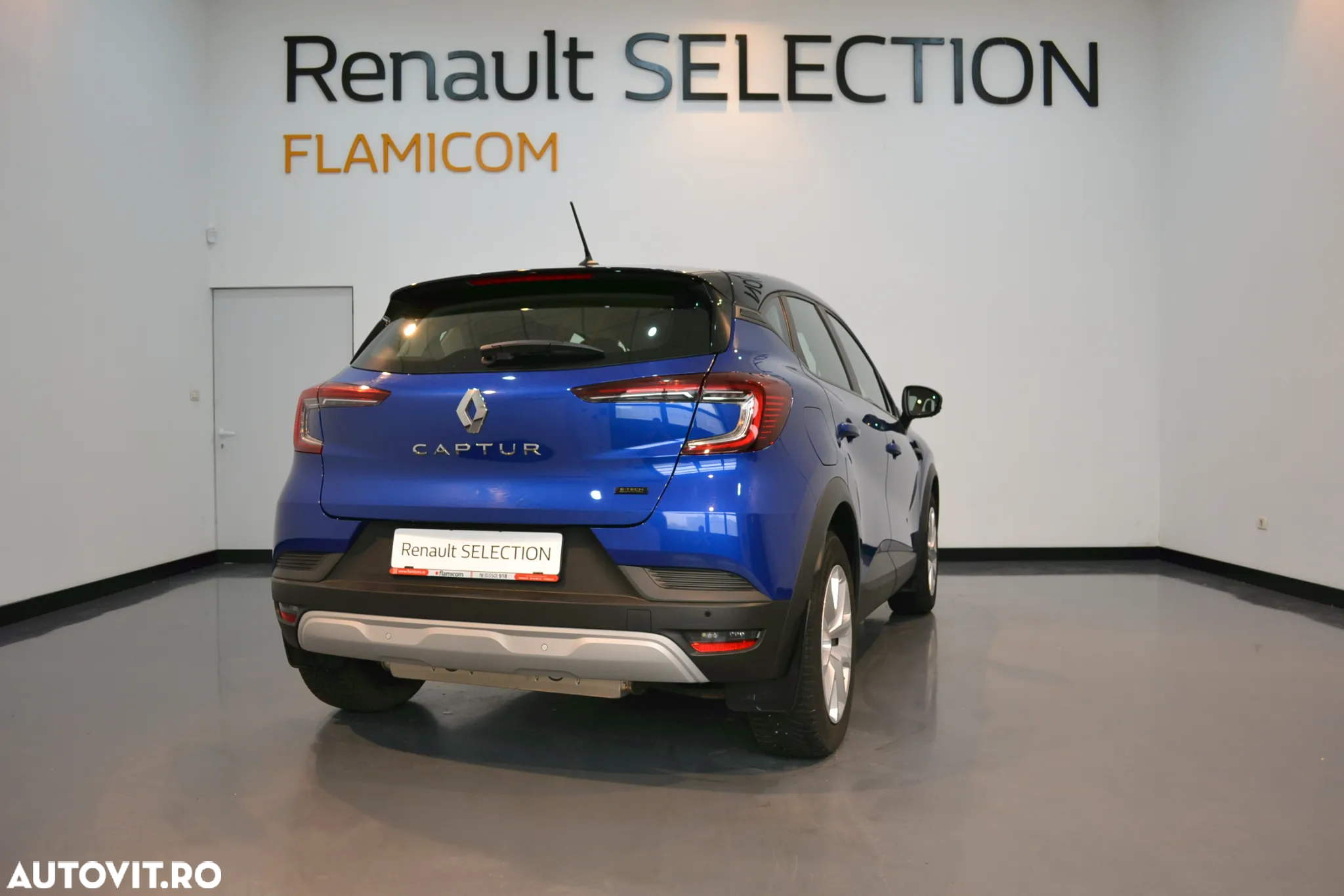 Renault Captur E-Tech PHEV 160 Equilibre - 2