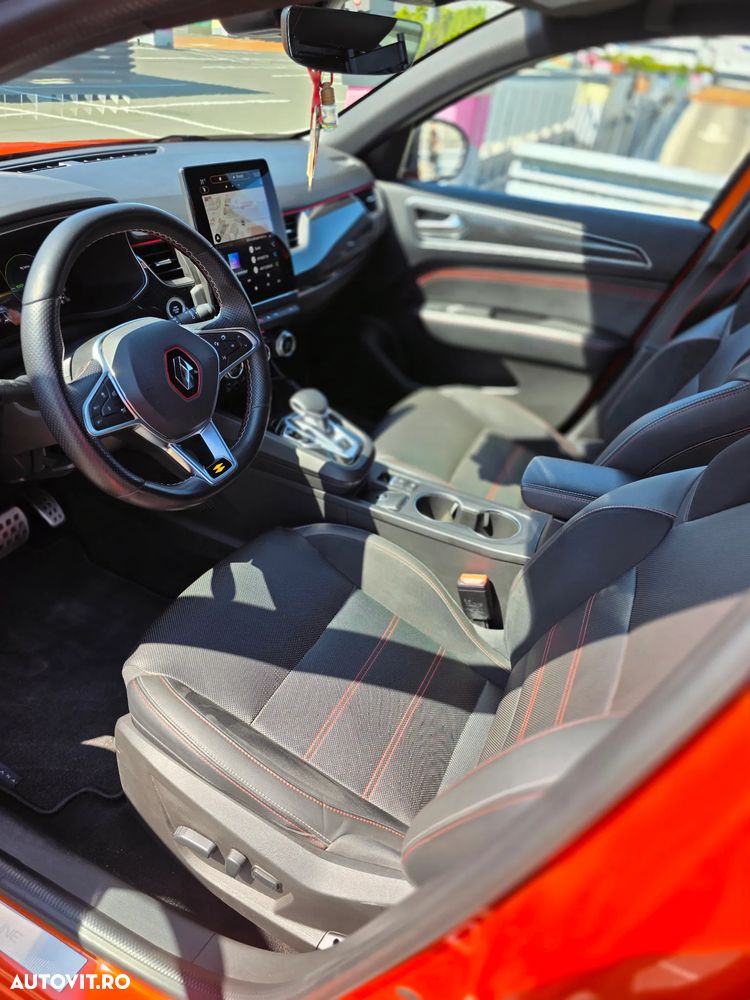 Renault Arkana E-TECH RS Line - 13