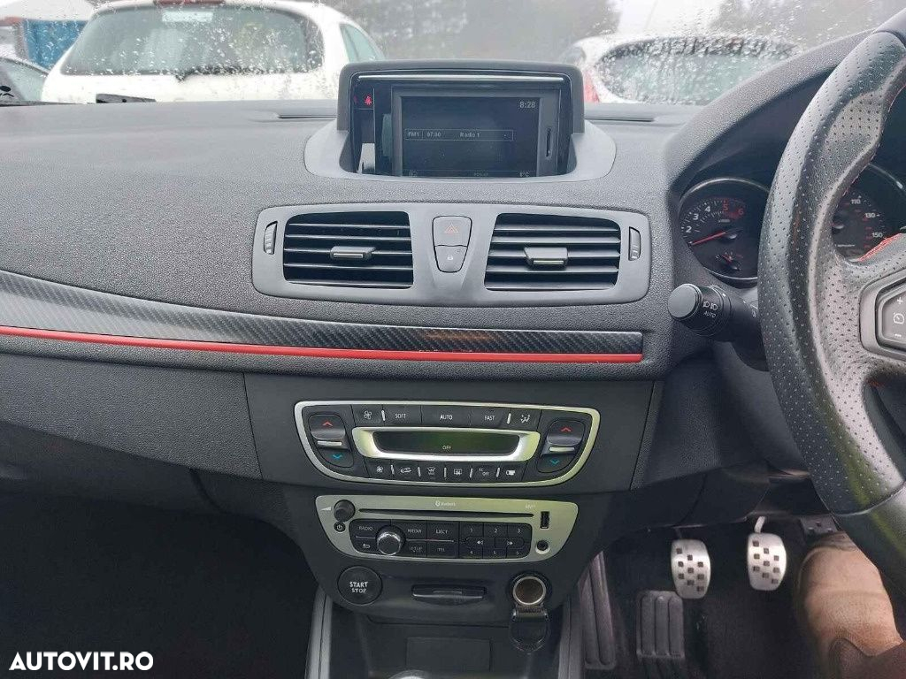 Aripa dreapta spate Renault Megane 3 2014 HATCHBACK GT LINE 1.6 dCI - 9