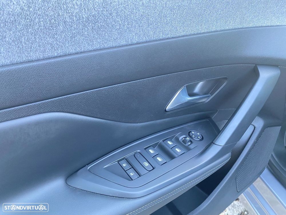 Peugeot 308 1.2 PureTech Allure Full LED - 20