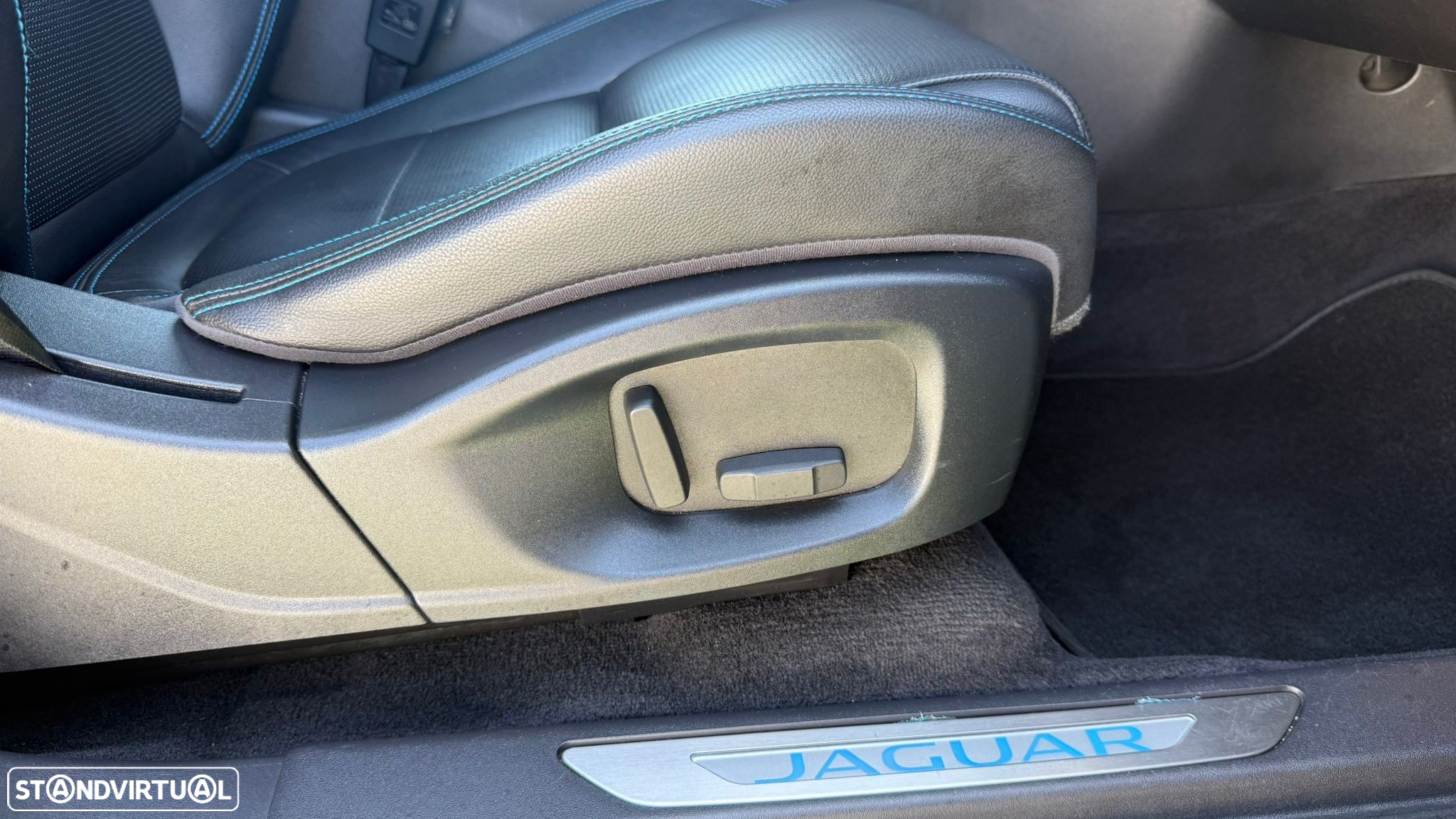 Jaguar E-Pace 2.0 i4D R-Dynamic AWD Aut. - 56