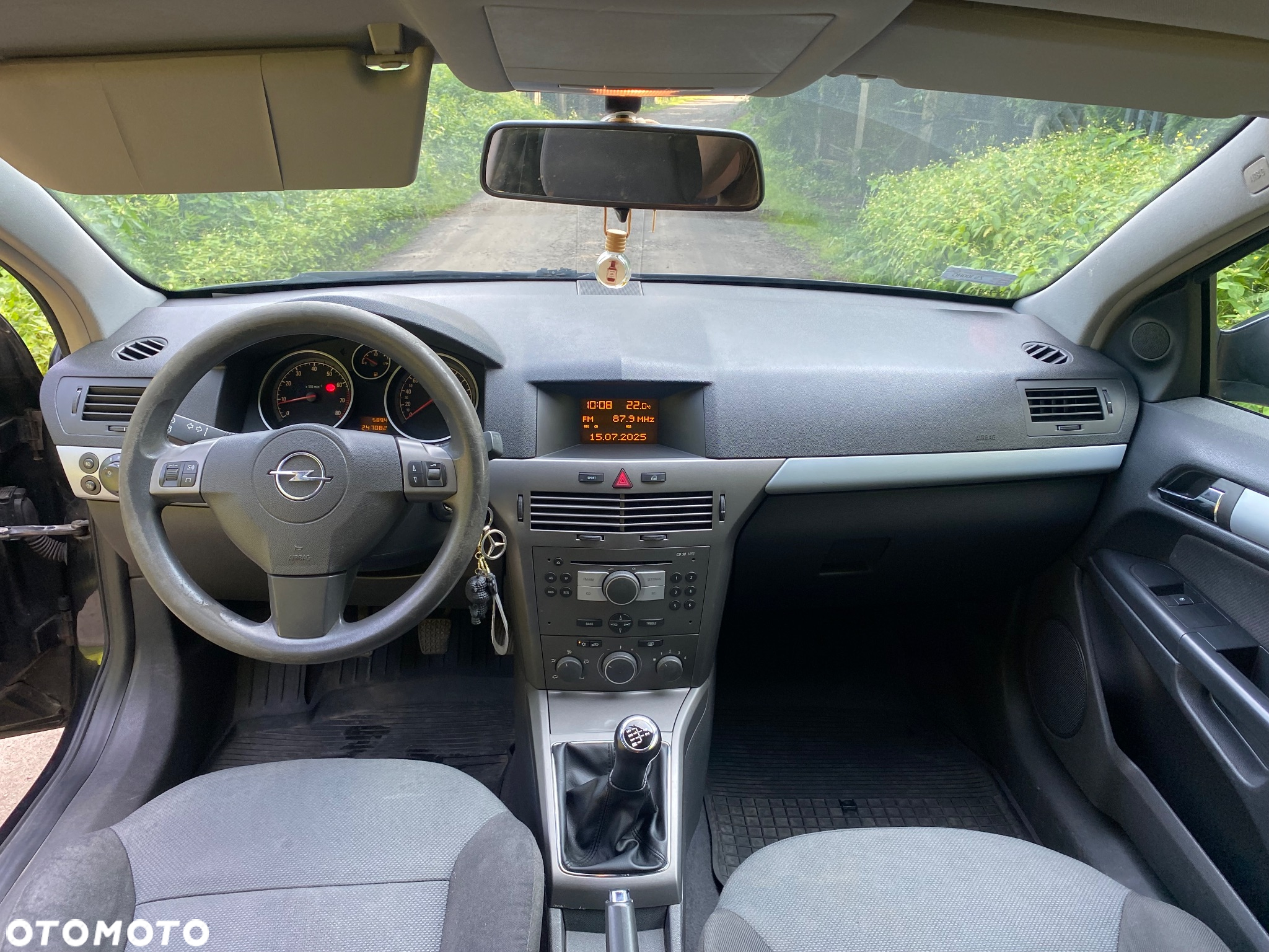 Opel Astra III GTC 1.8 Cosmo - 10