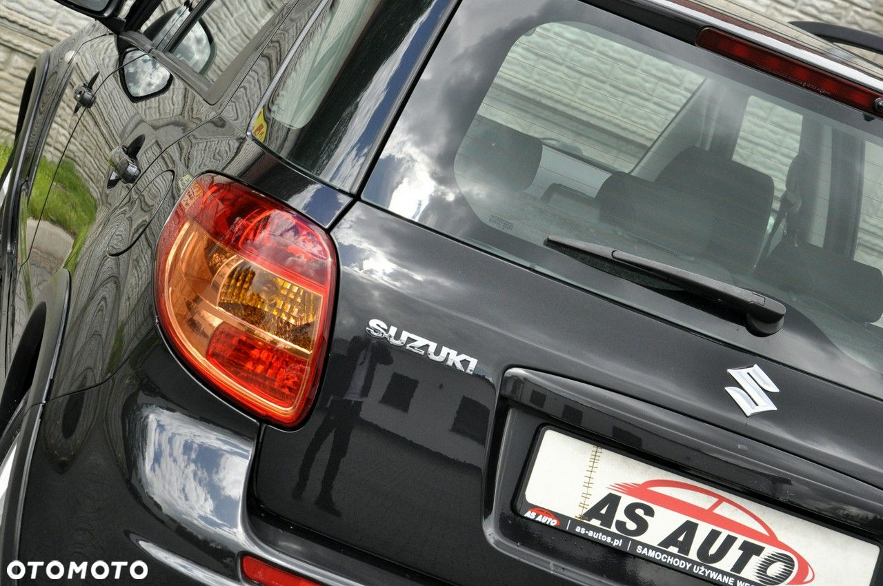 Suzuki SX4 1.6 Premium - 32