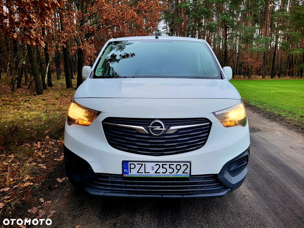 Opel COMBO - 17