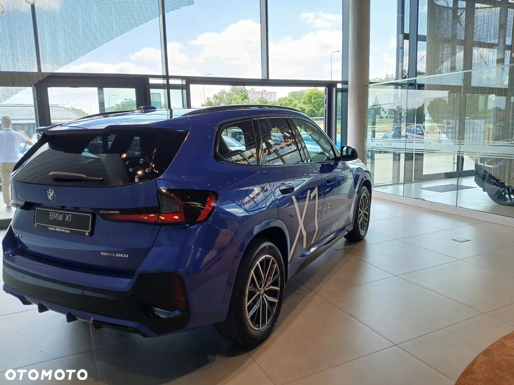 BMW X1 sDrive20i mHEV sport - 11