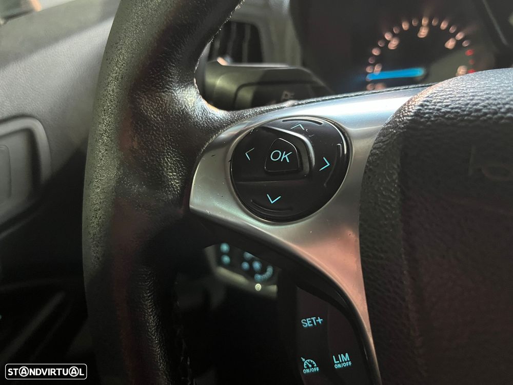 Ford Trânsit Connect Sport 3 Lugares Longa - 26