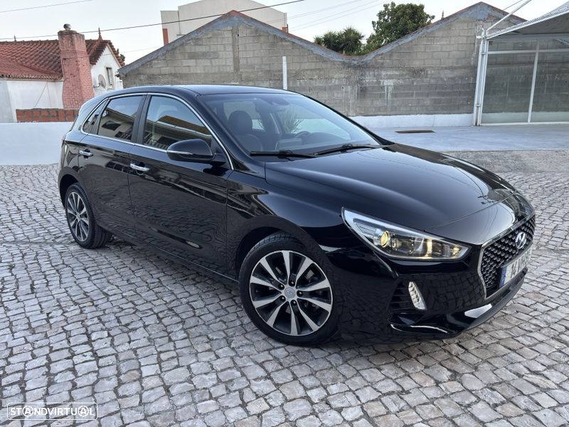 Hyundai i30 1.6 CRDI Comfort+Navi 7DCT - 1