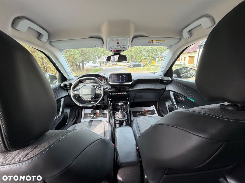 Peugeot 2008 1.2 PureTech Allure S&S - 28