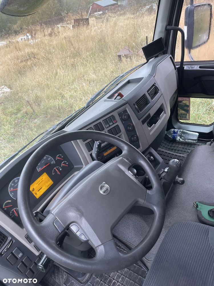 Volvo FL - 5