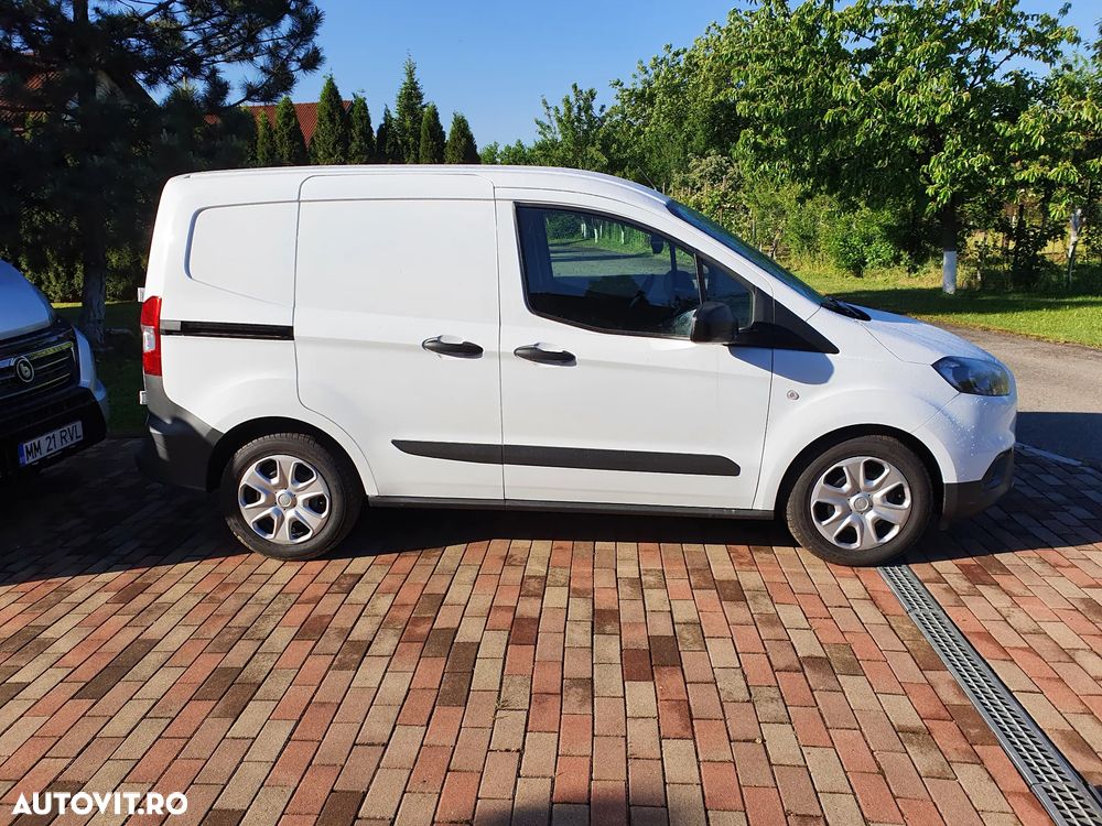 Ford transit courier van - 1