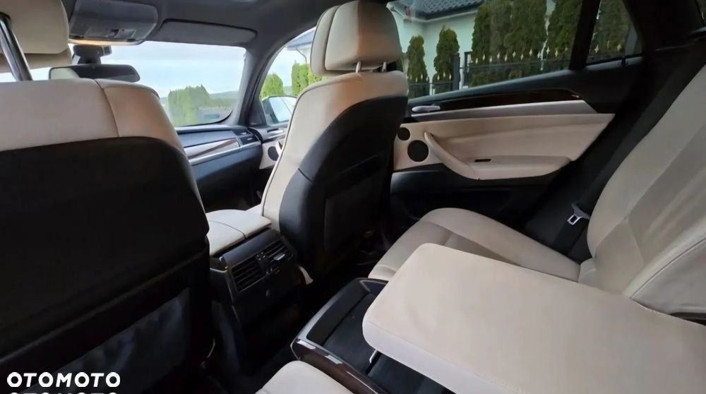 BMW X6 - 25