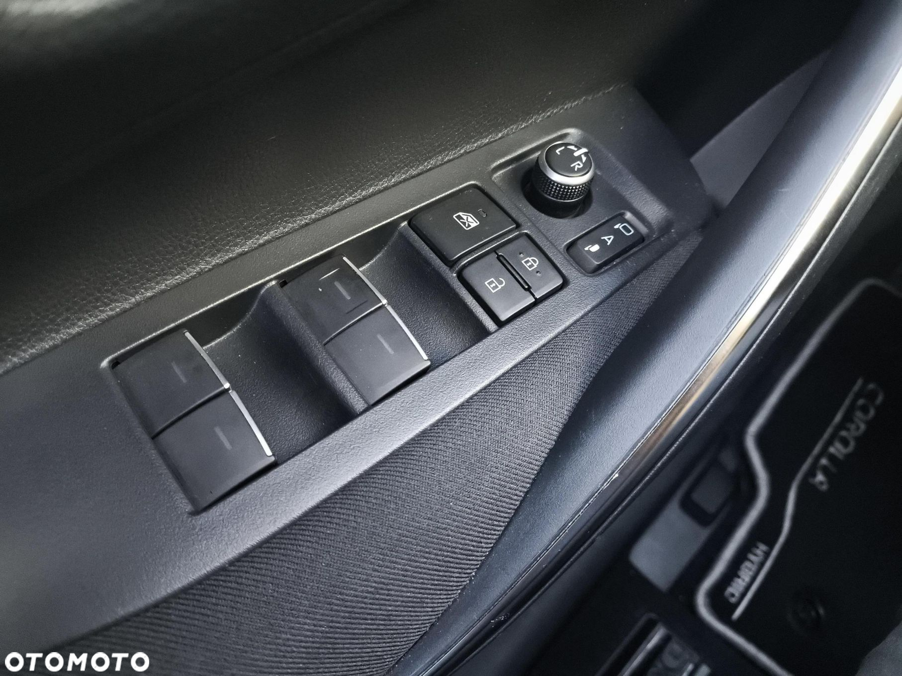 Toyota Corolla - 11