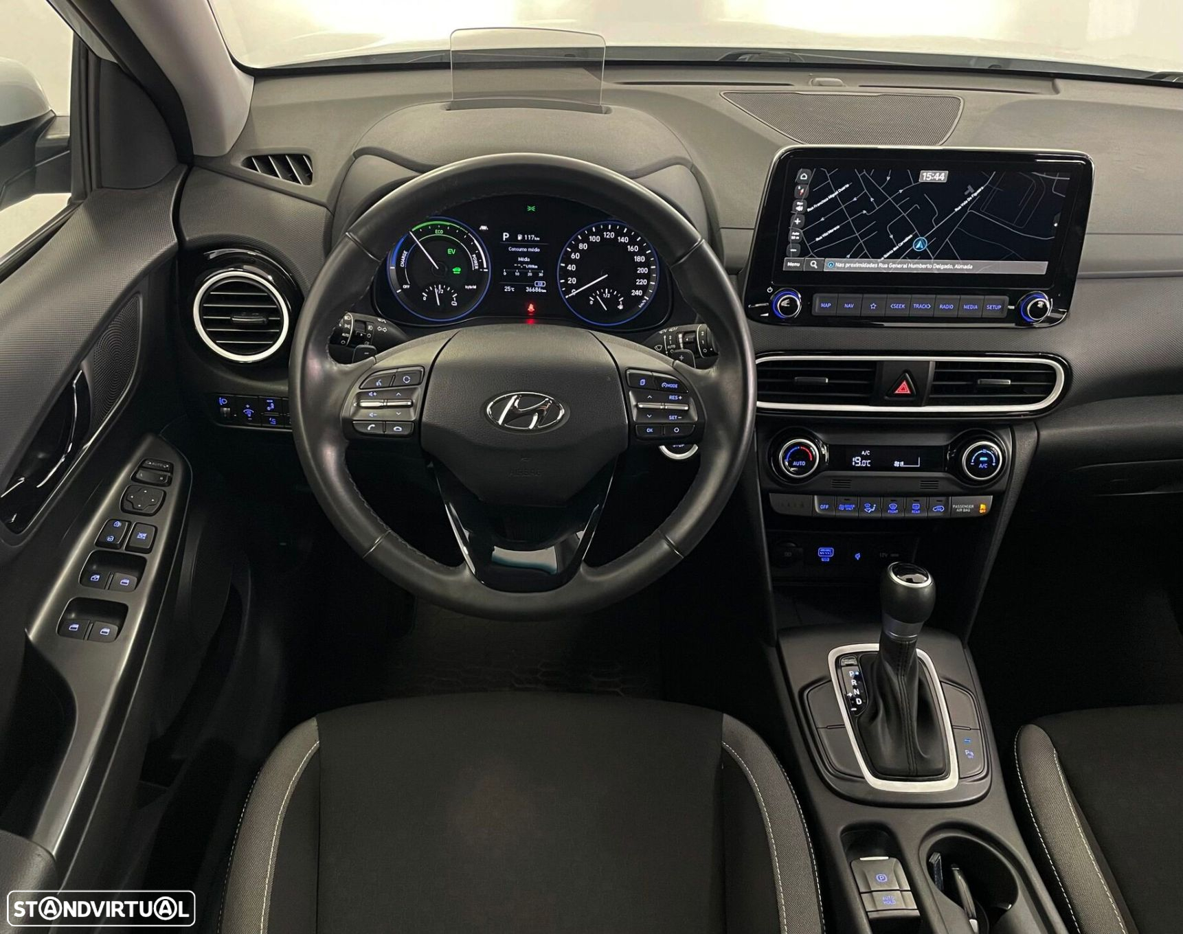 Hyundai Kauai 1.6 GDi HEV Premium - 28